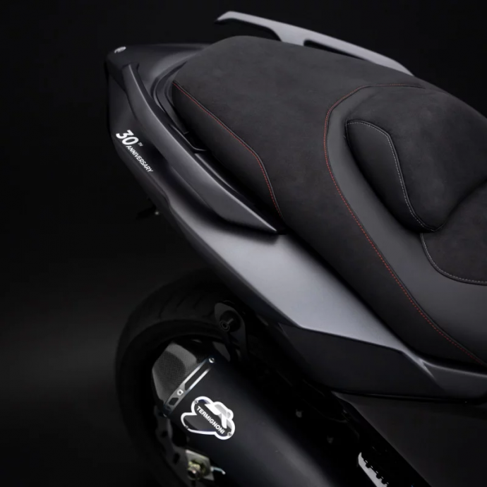 Coques Arrière BCD TMAX 560 22-25