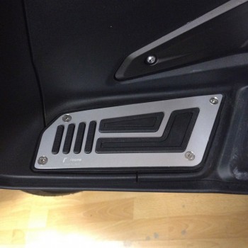 Marche pieds avant alu Rizoma Yamaha Tmax 530 12-16 2