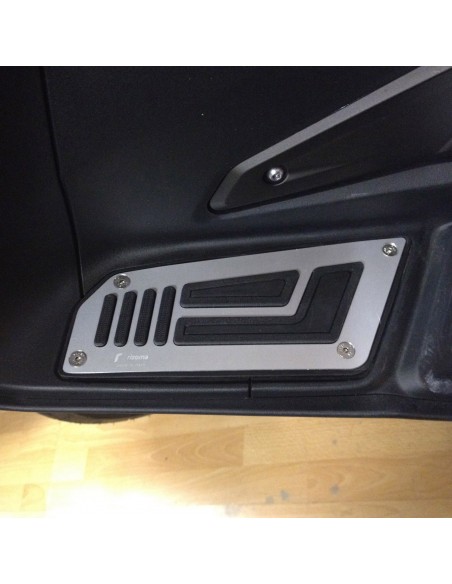 Repose pieds avant alu Rizoma Tmax 530 