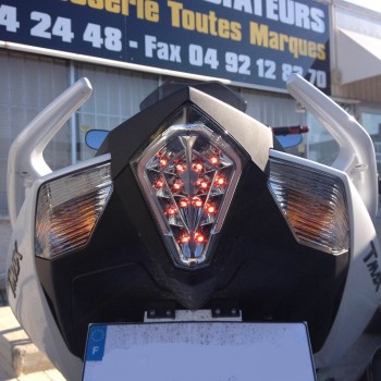 Feu arrière Ermax blanc à LED pour Tmax 530 12-16 2